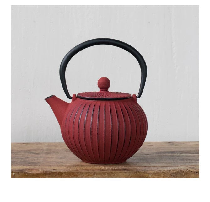 Avanti Ribbed Cast Iron Teapot 500ml - Red