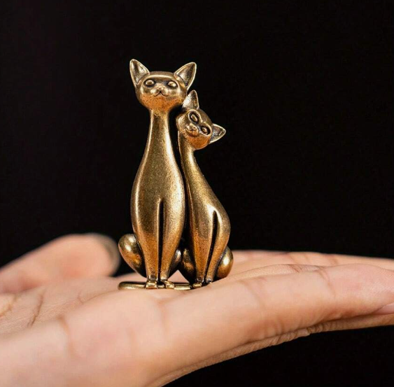 Brass Cat Couple