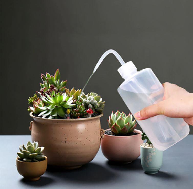 Gardening Water Can Squeeze Bottle 1000ml