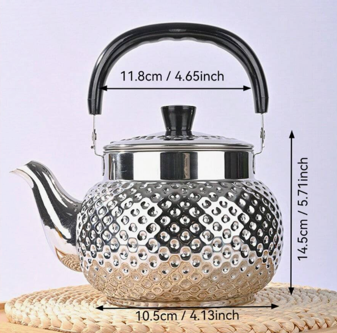 Whistling Kettle W Wooden details