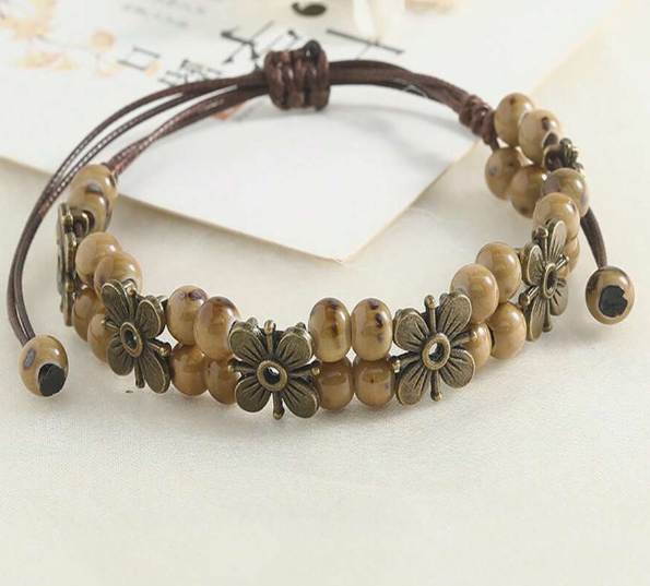 Daisy Shell Bracelet